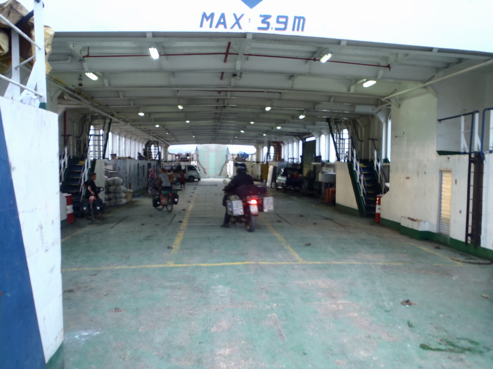 Ferry Sumbawa to Flores