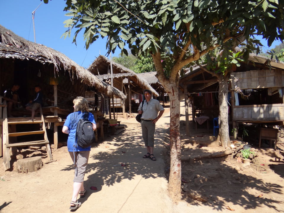 Visiting the Kayan (Long-neck) people