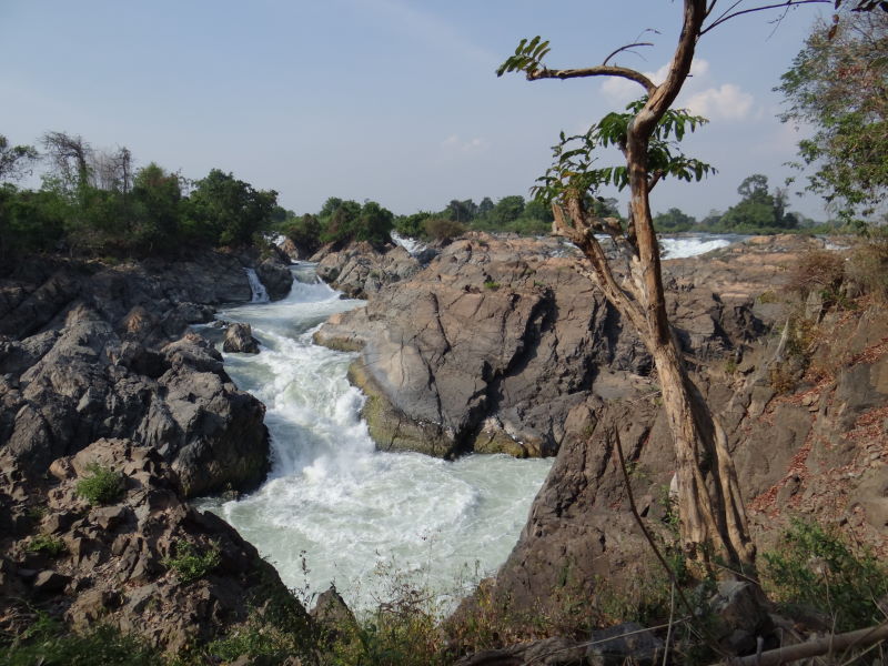 the succession of rapids stretch 9.7 km of the river\'s length