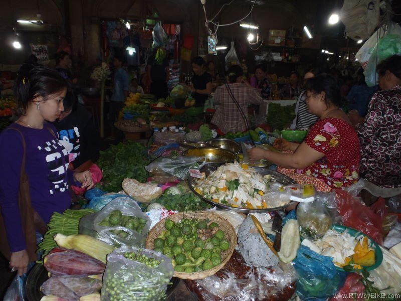 always the best to go if you are hungry: food market,  Siam Reap