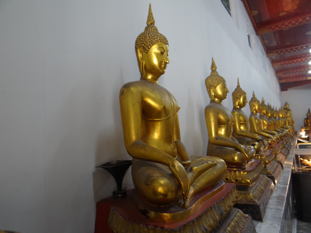 Wat Pho, one of the largest and oldest wats in Bangkok-bike-out0022