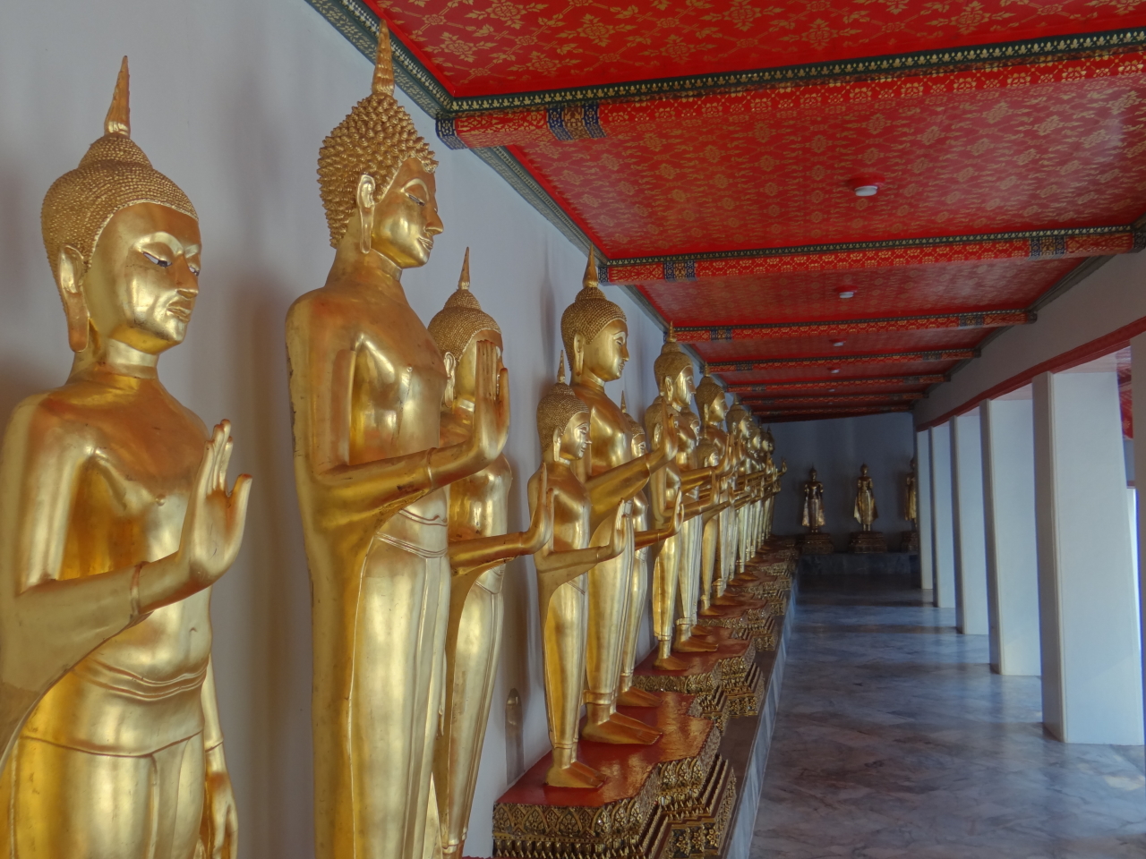 Wat Pho, one of the largest and oldest wats in Bangkok