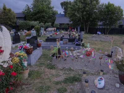Taupo Lake - cemetery